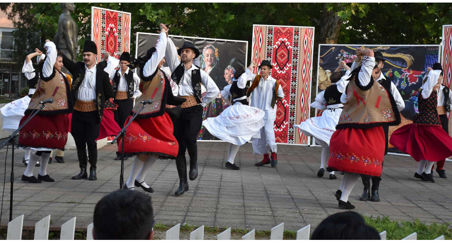 Сутра Видовдански концерт ДННТ „Пећинци“
