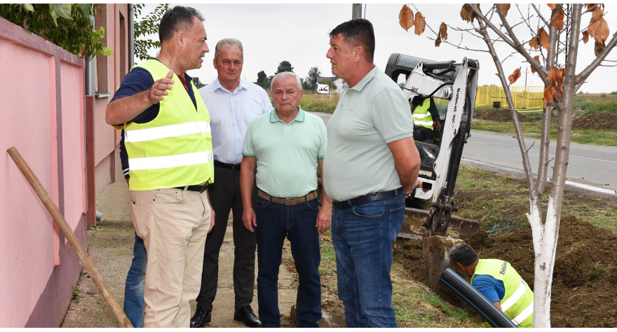 При крају изградња нове водоводне мреже у Огару