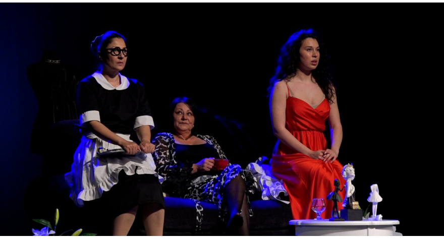 Пећиначка представа „Слушкиње“ освојила девет награда у Беочину