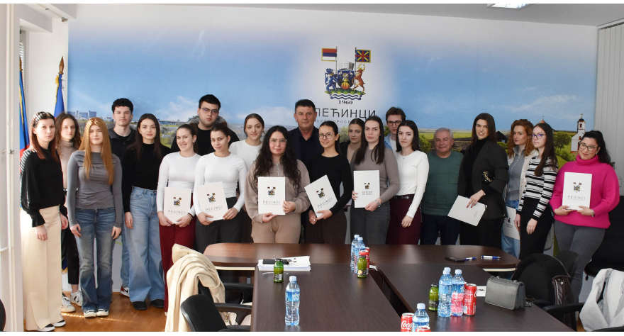 Општина подржава најуспешније студенте (Видео)